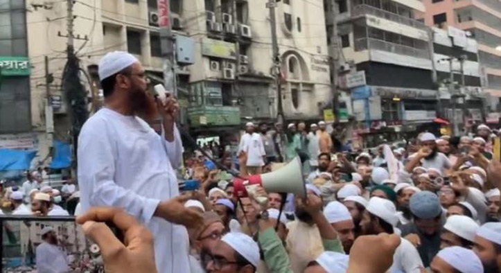 সরকারের পতন না হওয়া পর্যন্ত ঘরে ফিরে যাব না-ফয়জুল করীম